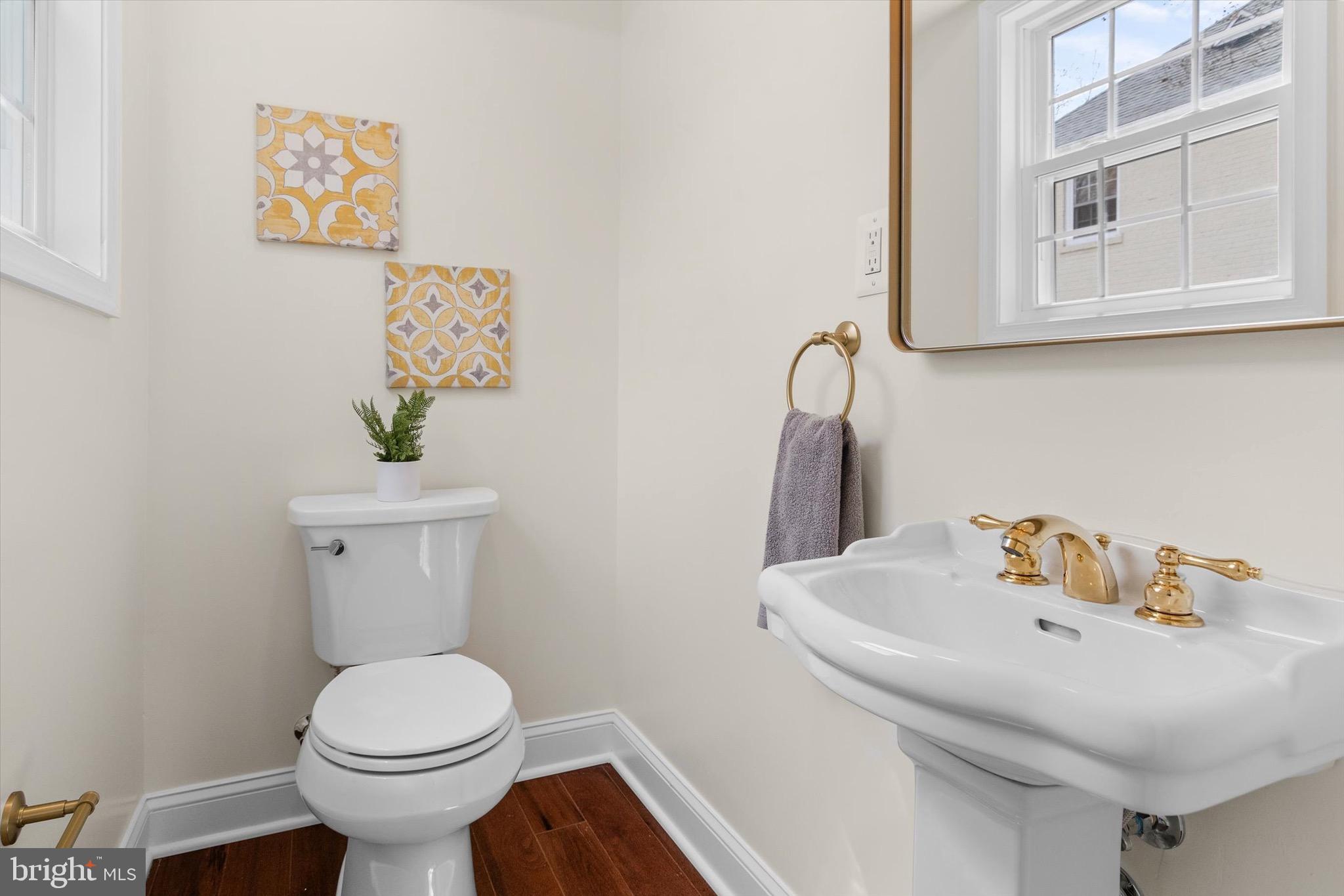 LAWTON MANOR - Residential