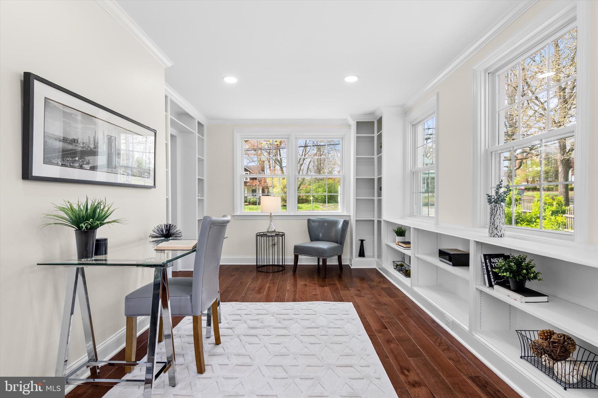 LAWTON MANOR - Residential