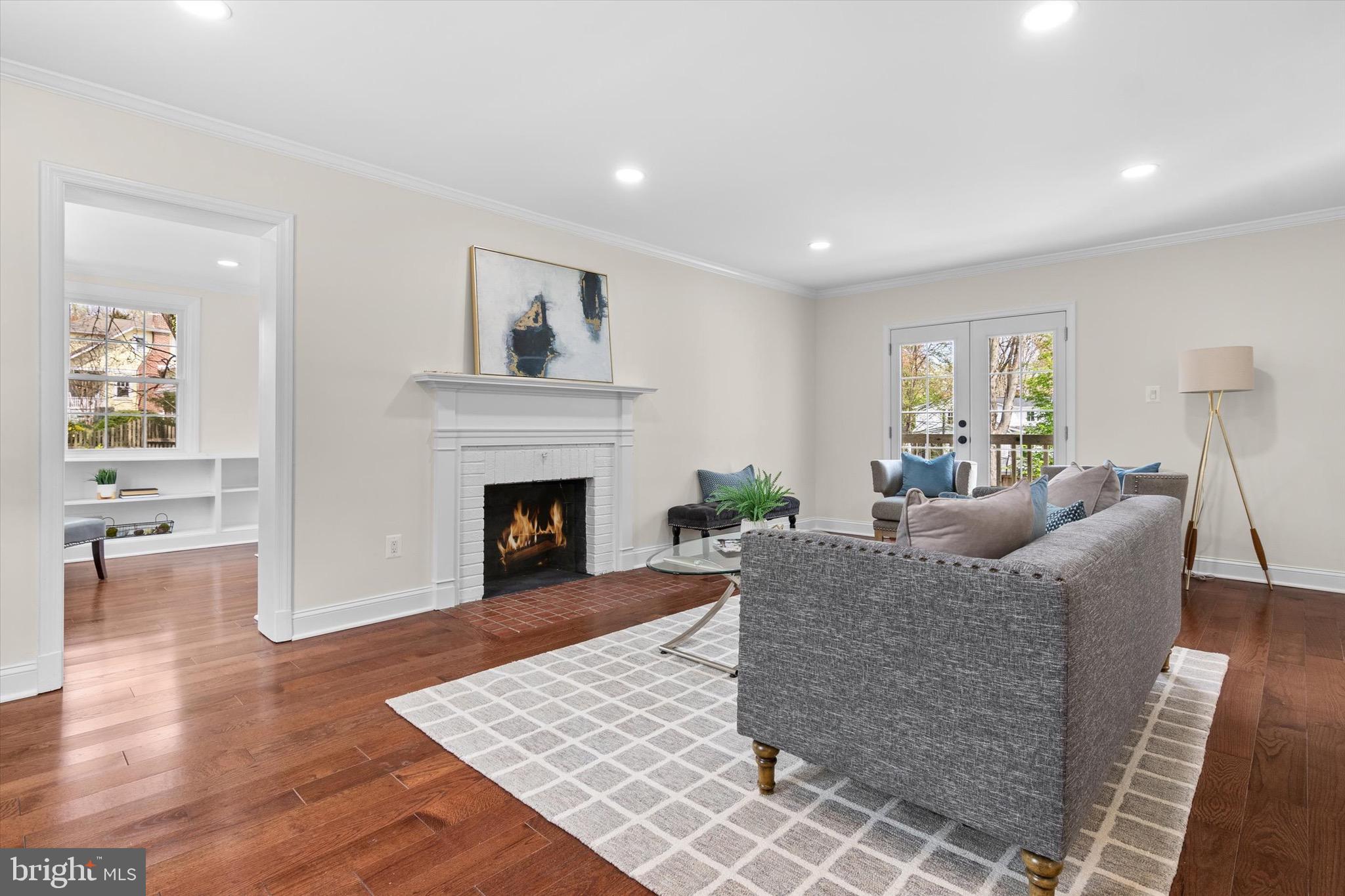 LAWTON MANOR - Residential