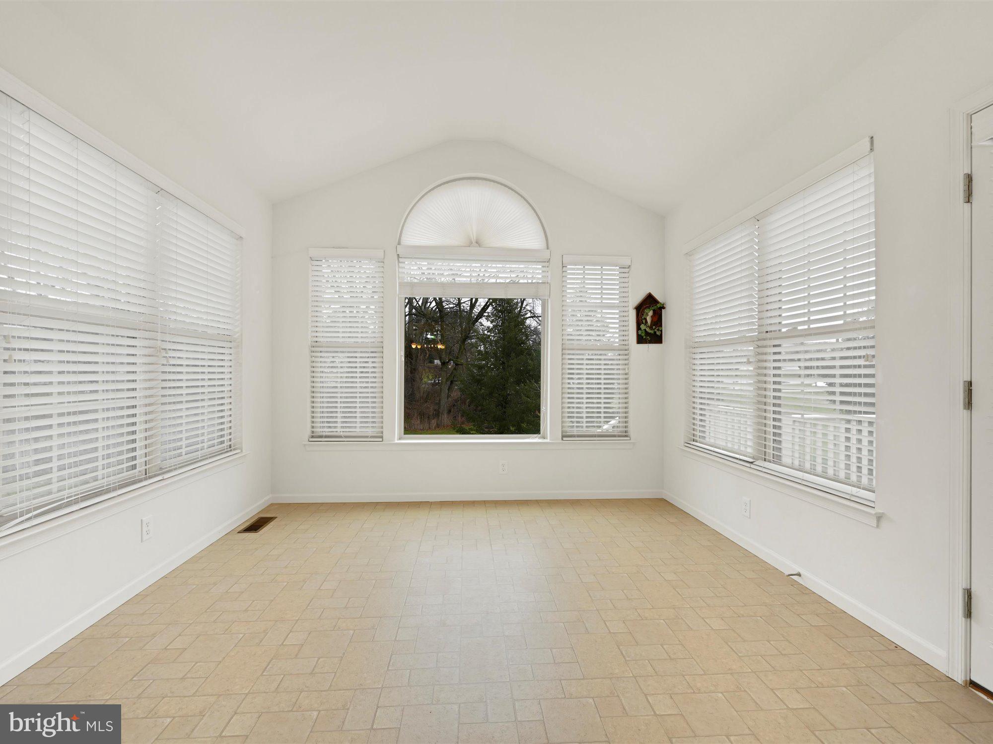 CROSSINGS AT ROCKY SPRING - Residential