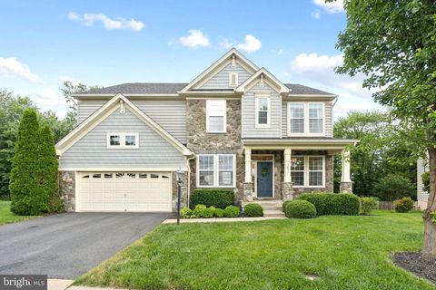 Photo of 13831 Barrymore Court, GAINESVILLE, VA 20155 (MLS # VAPW2120052)