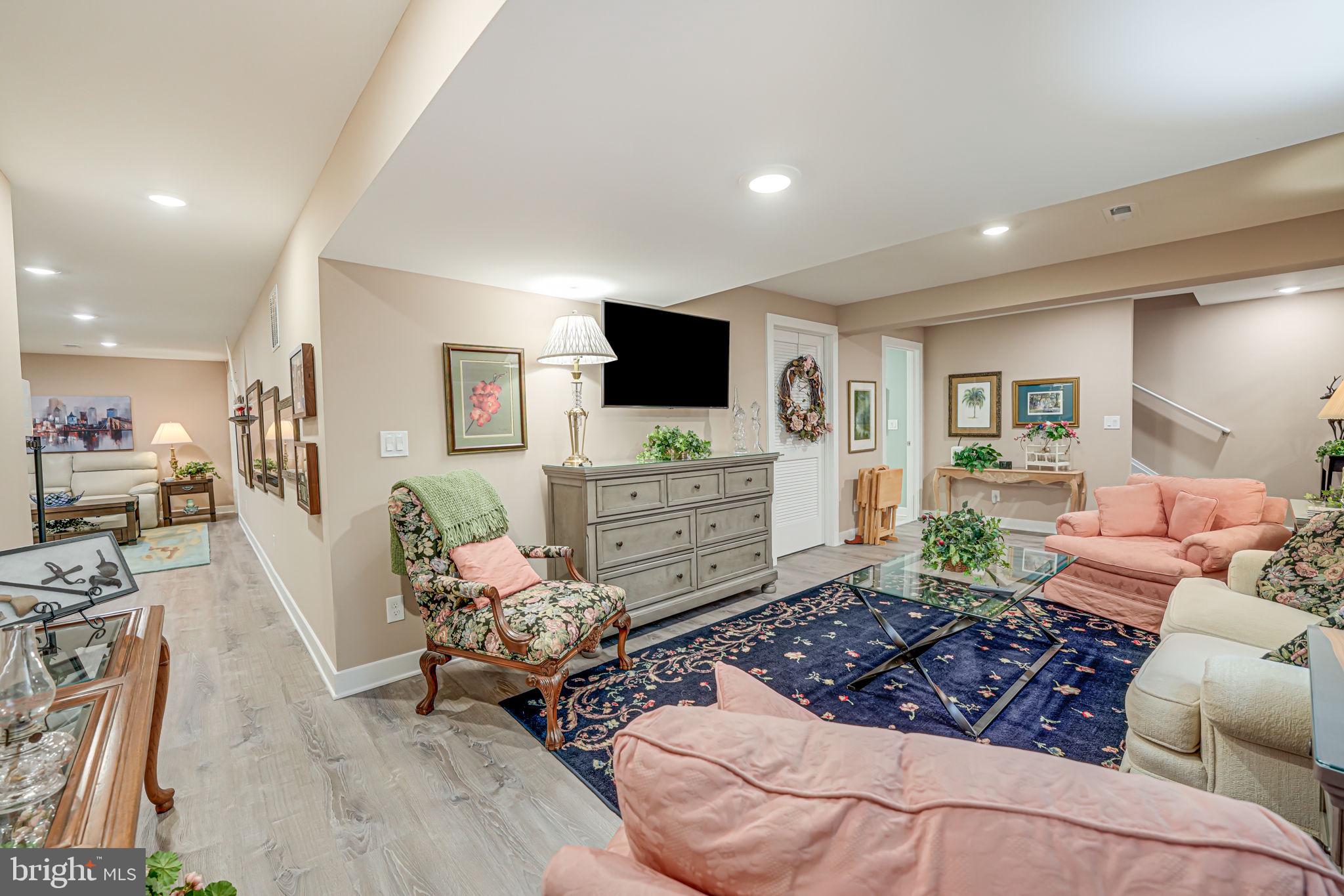 REGENCY AT CHANCELLORSVILLE NORTH - Residential