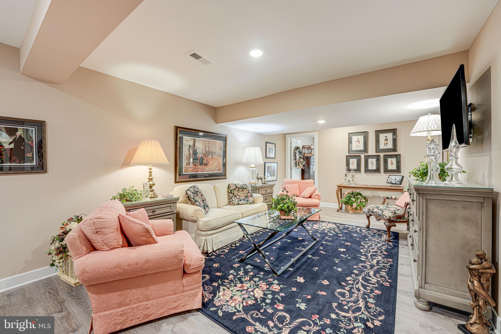 REGENCY AT CHANCELLORSVILLE NORTH - Residential