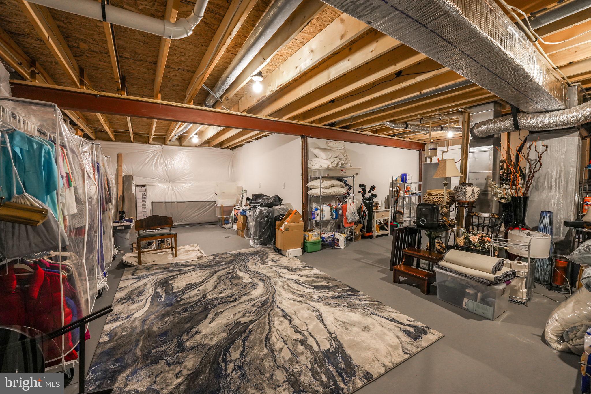 REGENCY AT CHANCELLORSVILLE NORTH - Residential