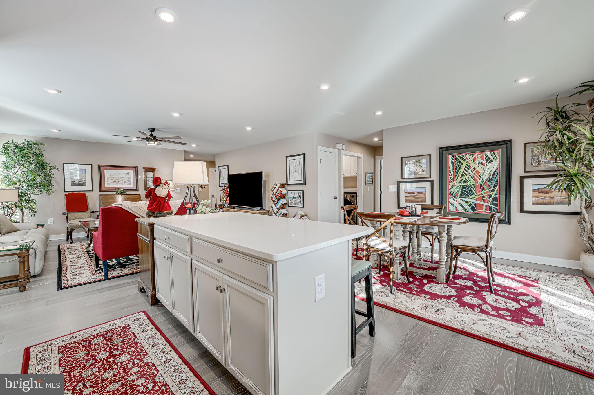 REGENCY AT CHANCELLORSVILLE NORTH - Residential