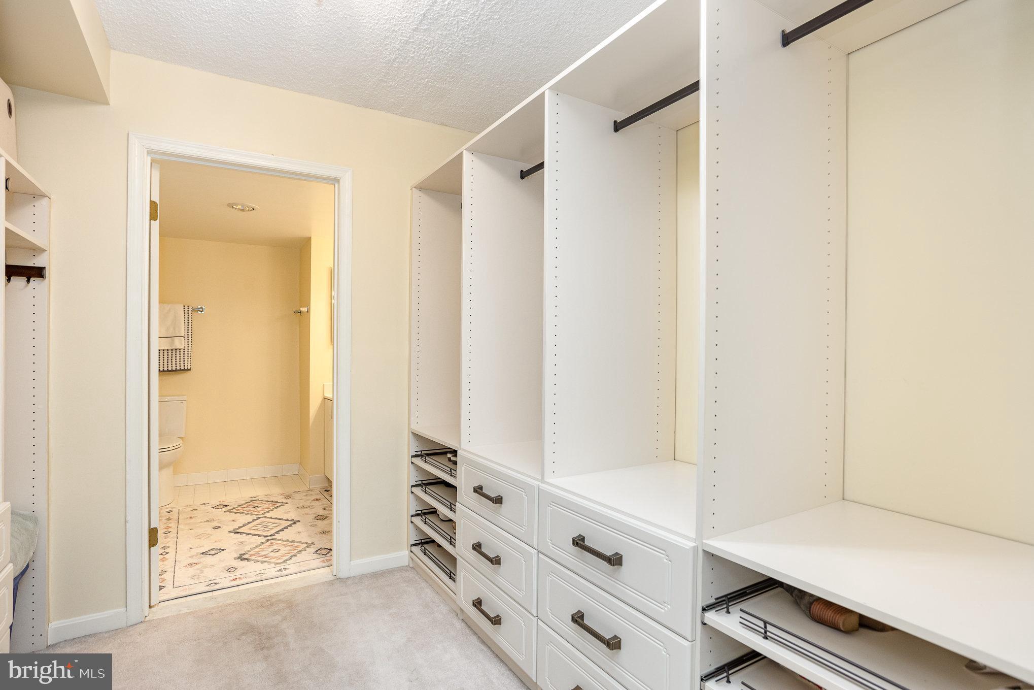 ROLAND PARK - Residential