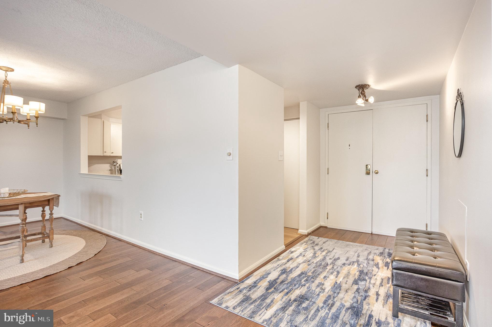 ROLAND PARK - Residential