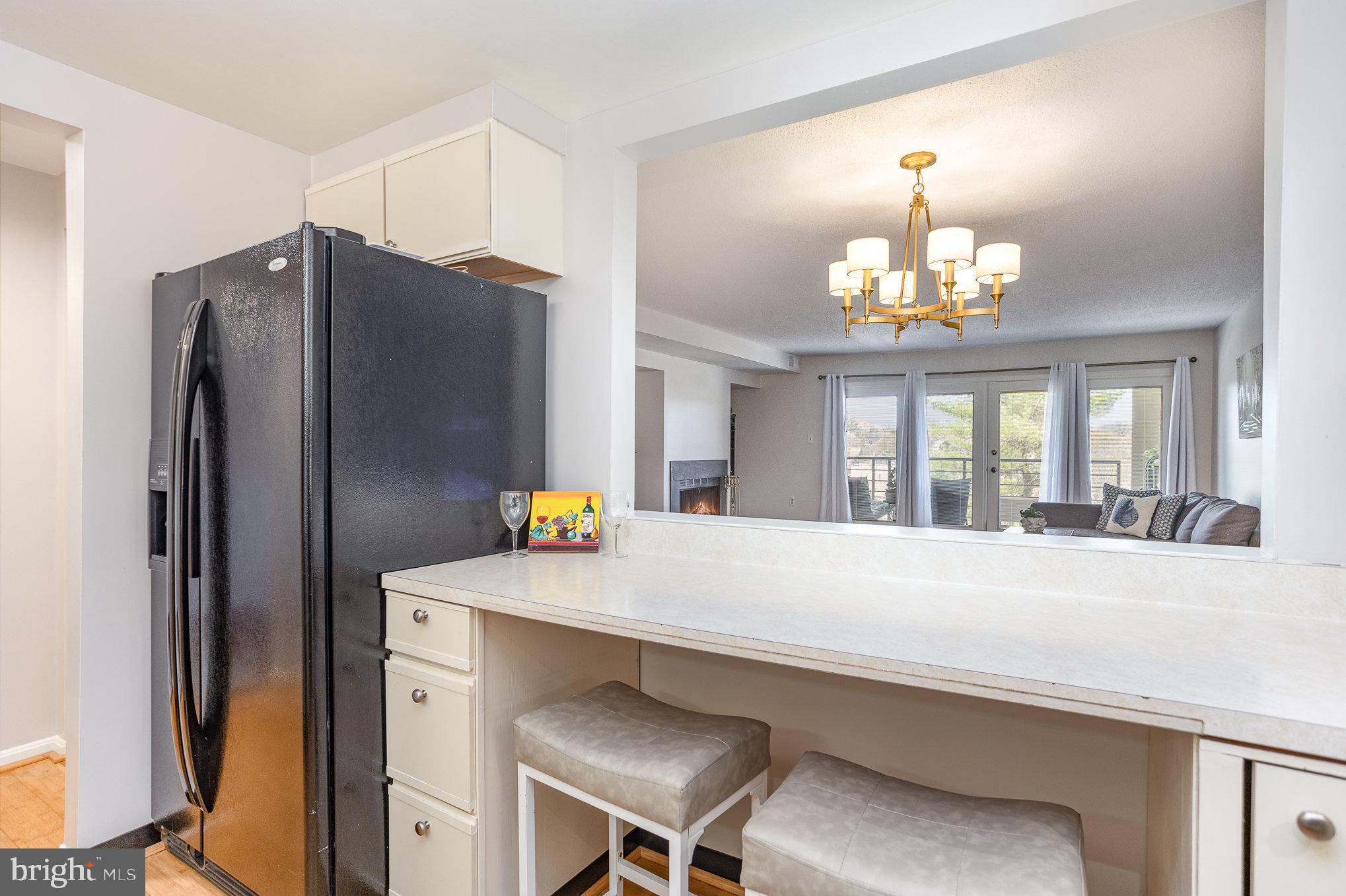 ROLAND PARK - Residential