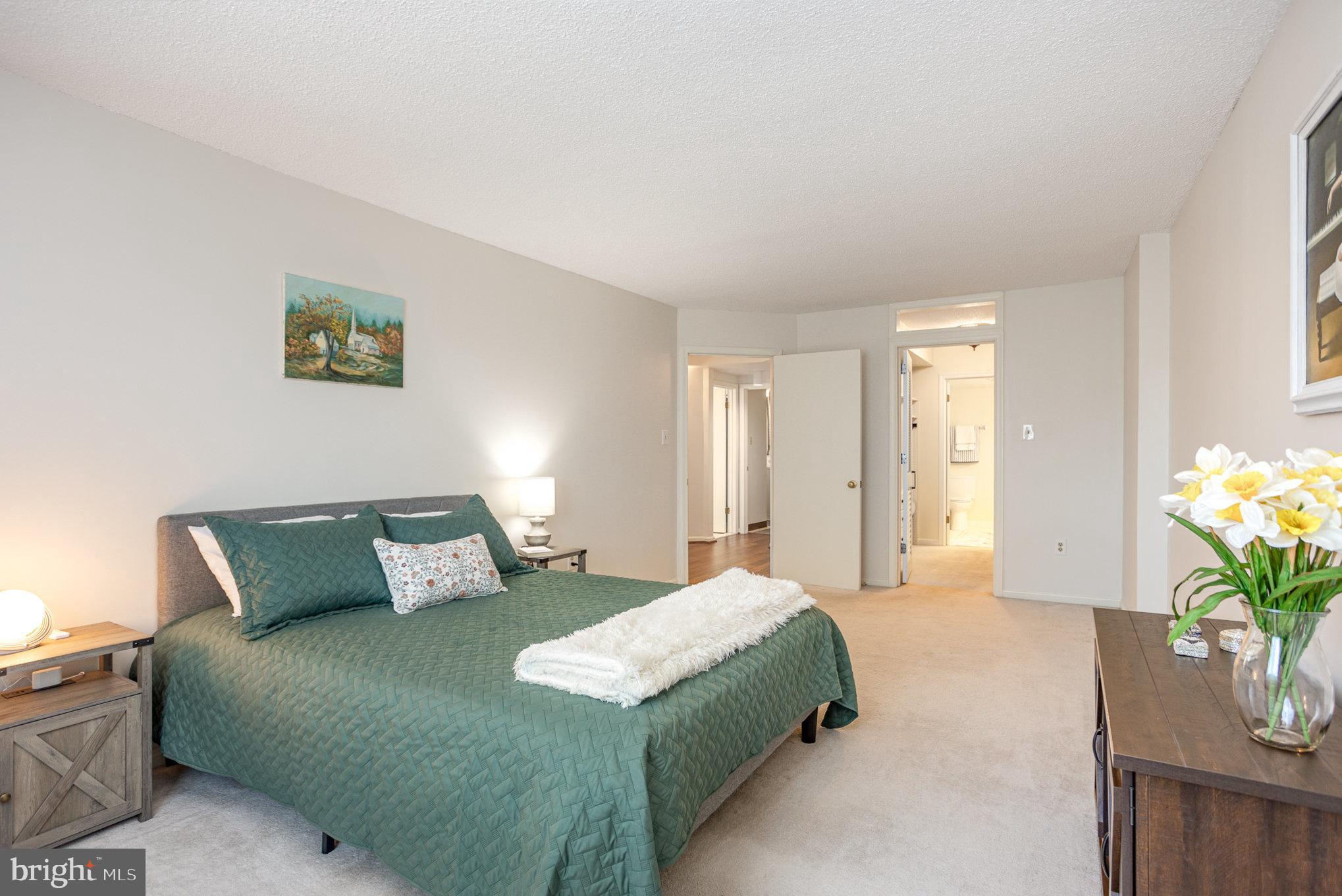 ROLAND PARK - Residential