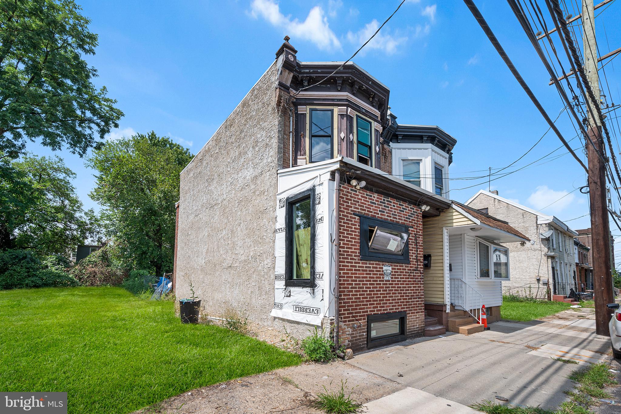 1737 S 6TH STREET