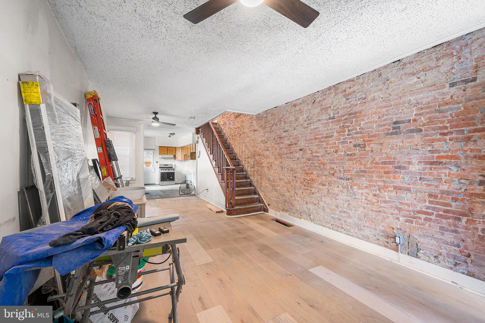 1737 S 6TH STREET