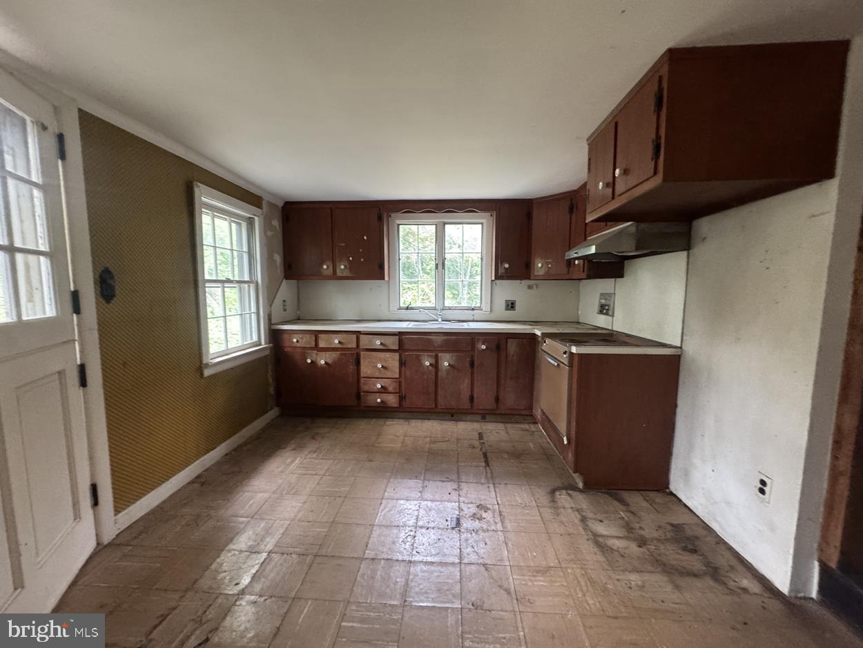 1354 OXFORD VALLEY ROAD