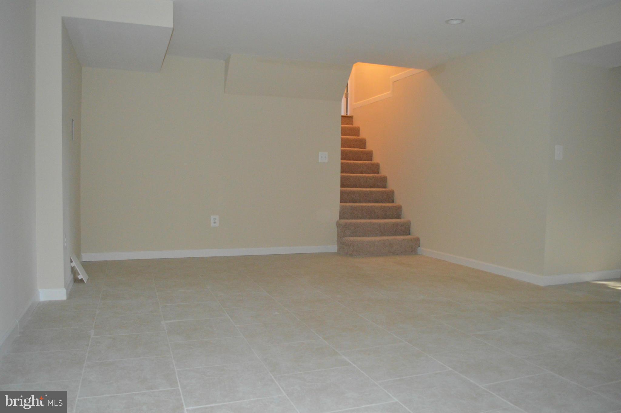 FORT WASHINGTON ESTATES - Residential