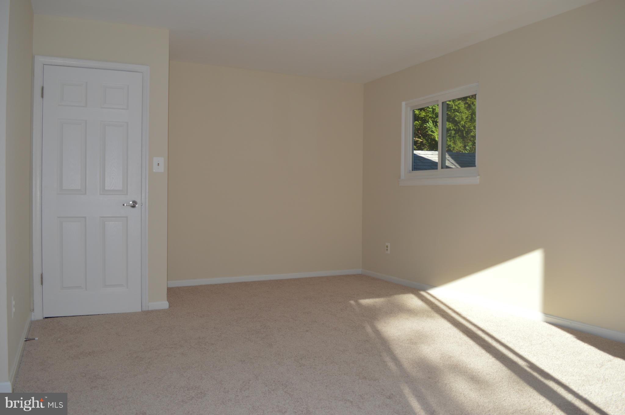 FORT WASHINGTON ESTATES - Residential