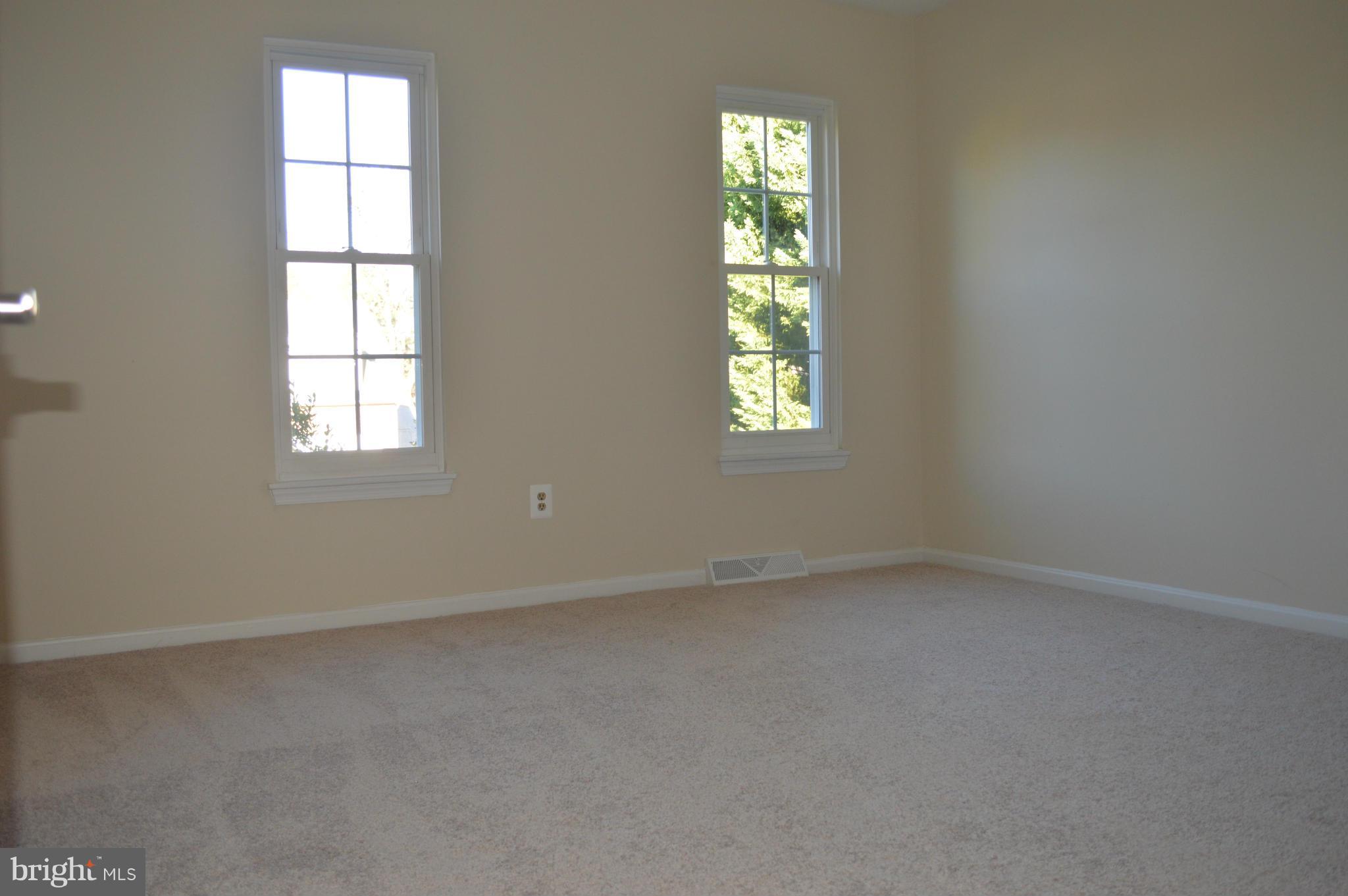 FORT WASHINGTON ESTATES - Residential