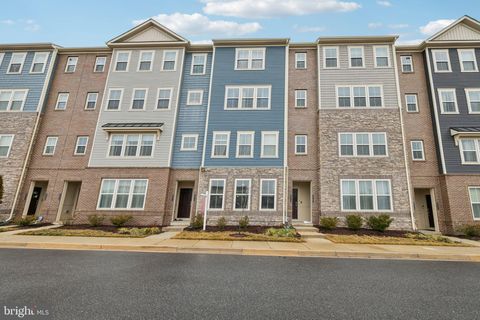 Condo For Sale - 2812 Brewers Crossing Way Way #43<br/> Anne Arundel County, HANOVER, MD 21076