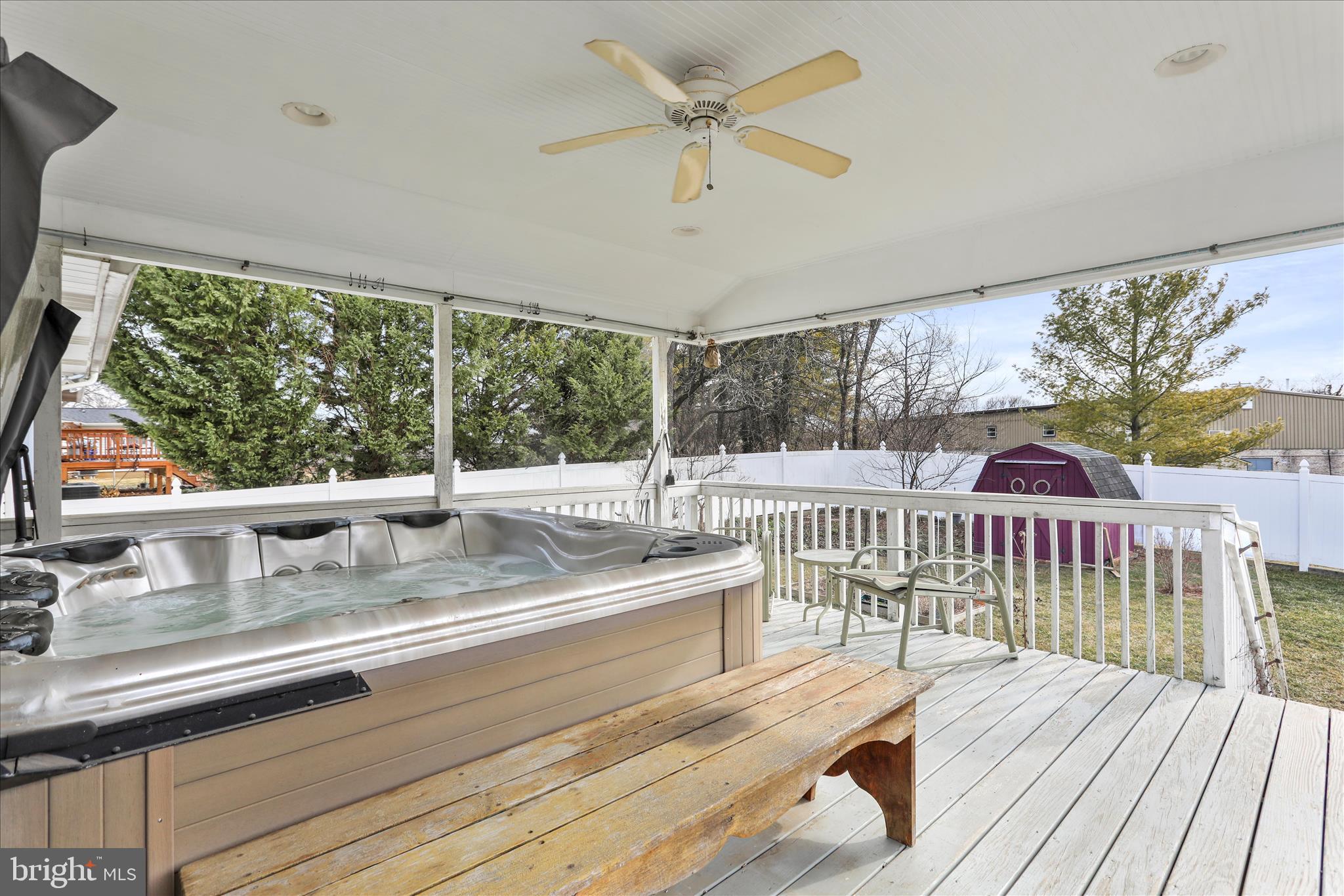 FOREST HILLS - Residential