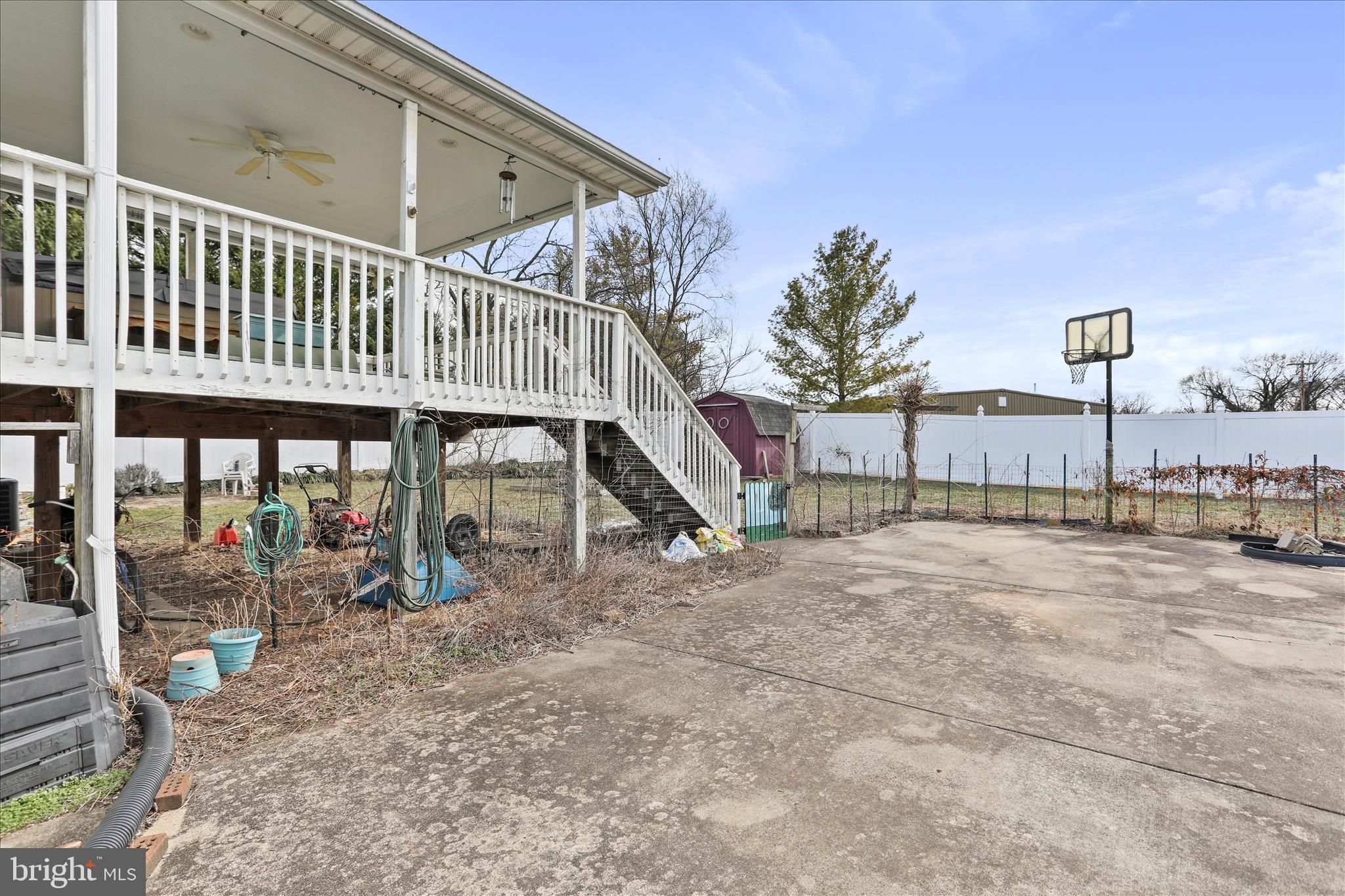 FOREST HILLS - Residential