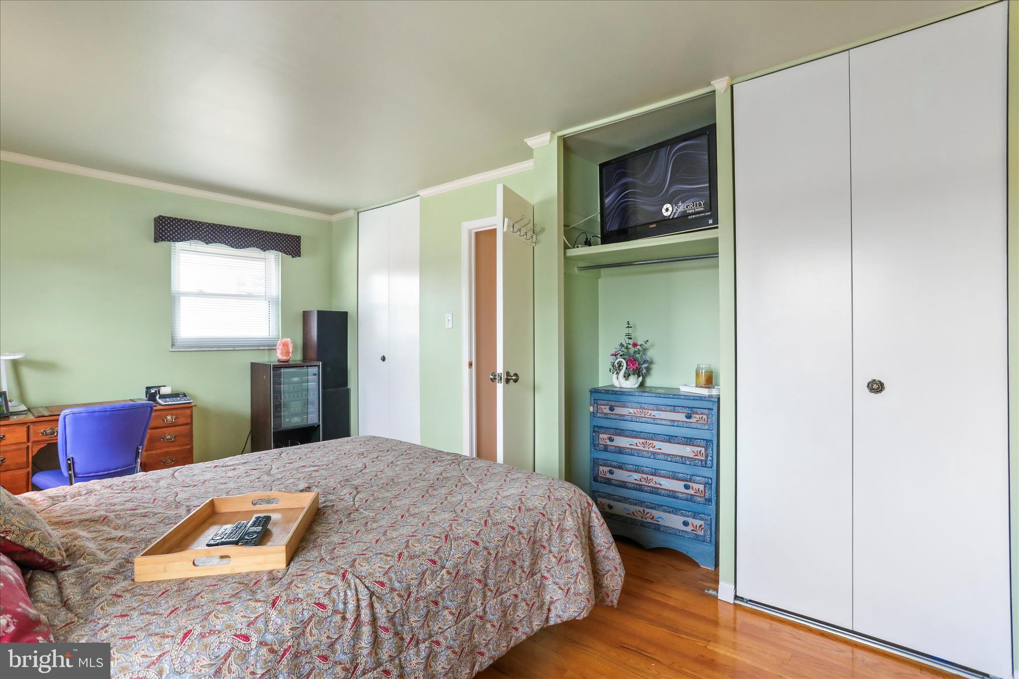 FOREST HILLS - Residential