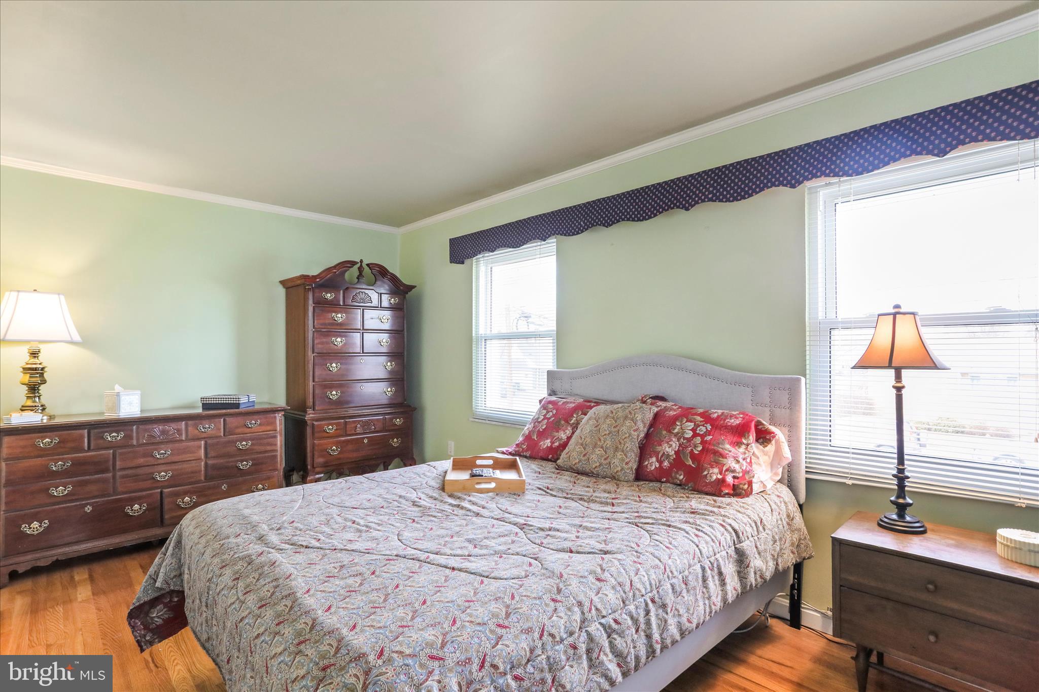 FOREST HILLS - Residential