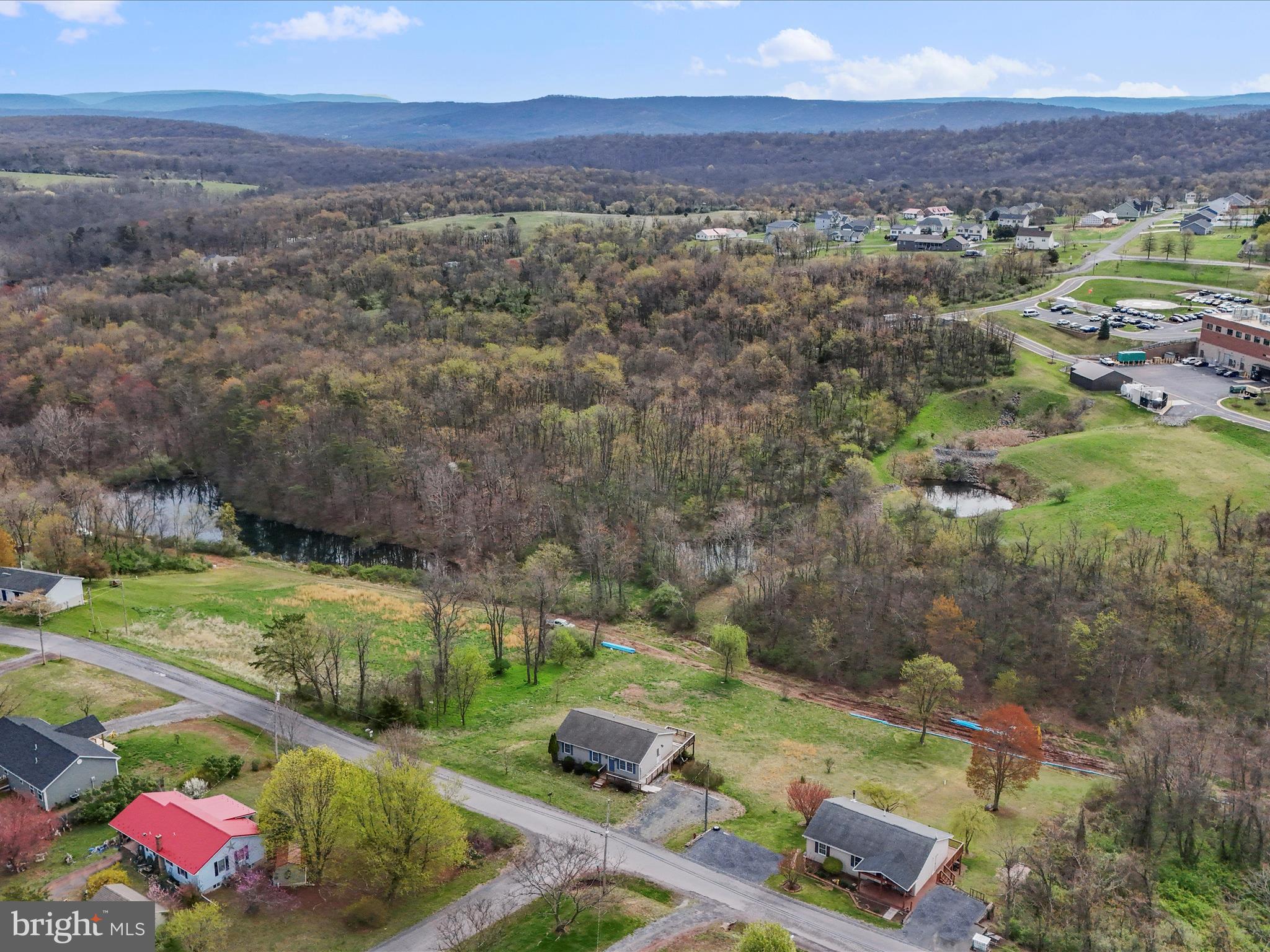 SUNRISE SUMMIT - Residential