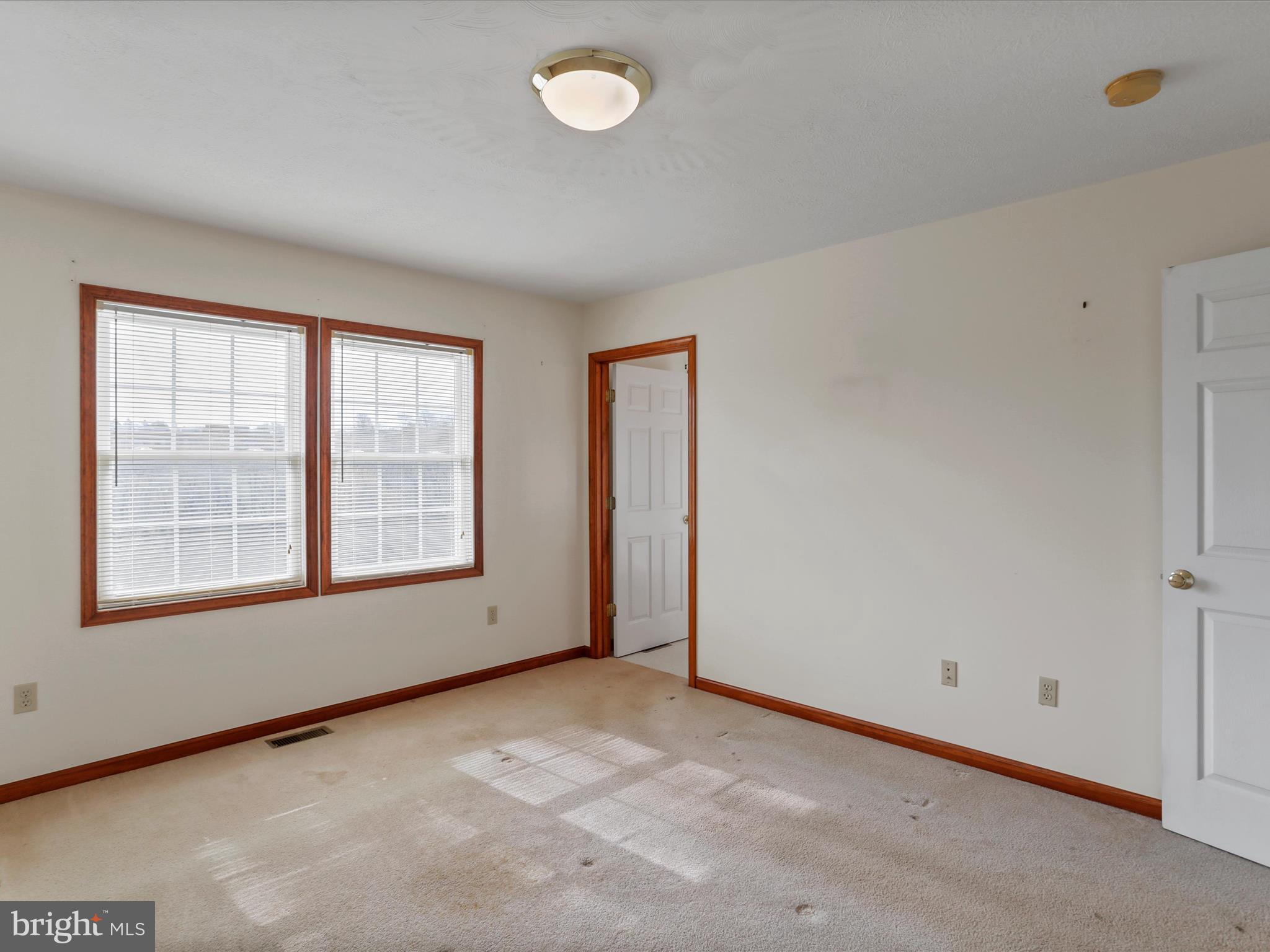 SUNRISE SUMMIT - Residential