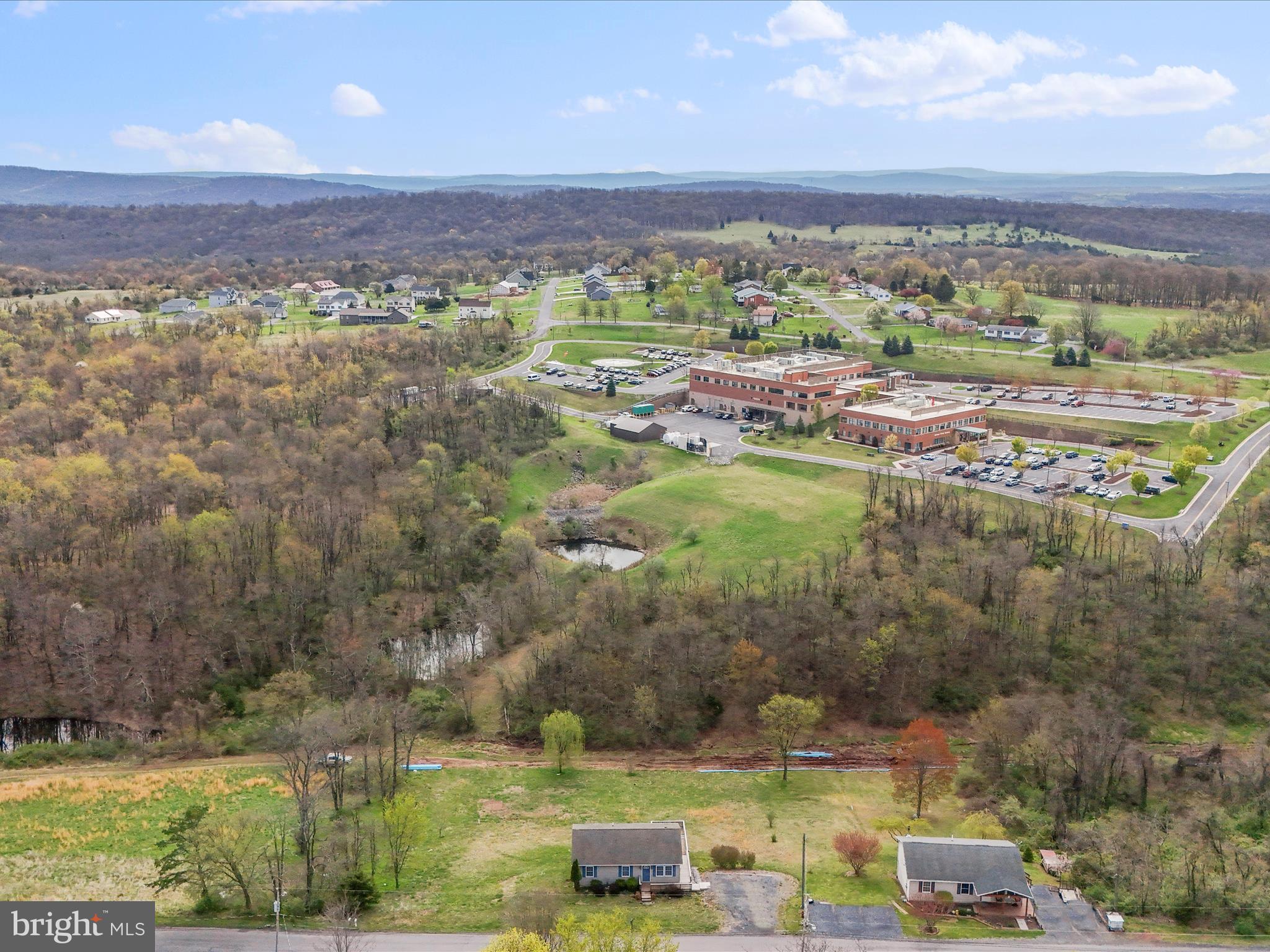 SUNRISE SUMMIT - Residential