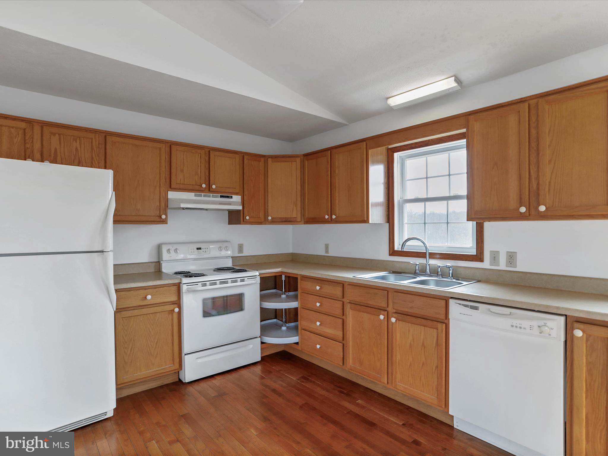 SUNRISE SUMMIT - Residential