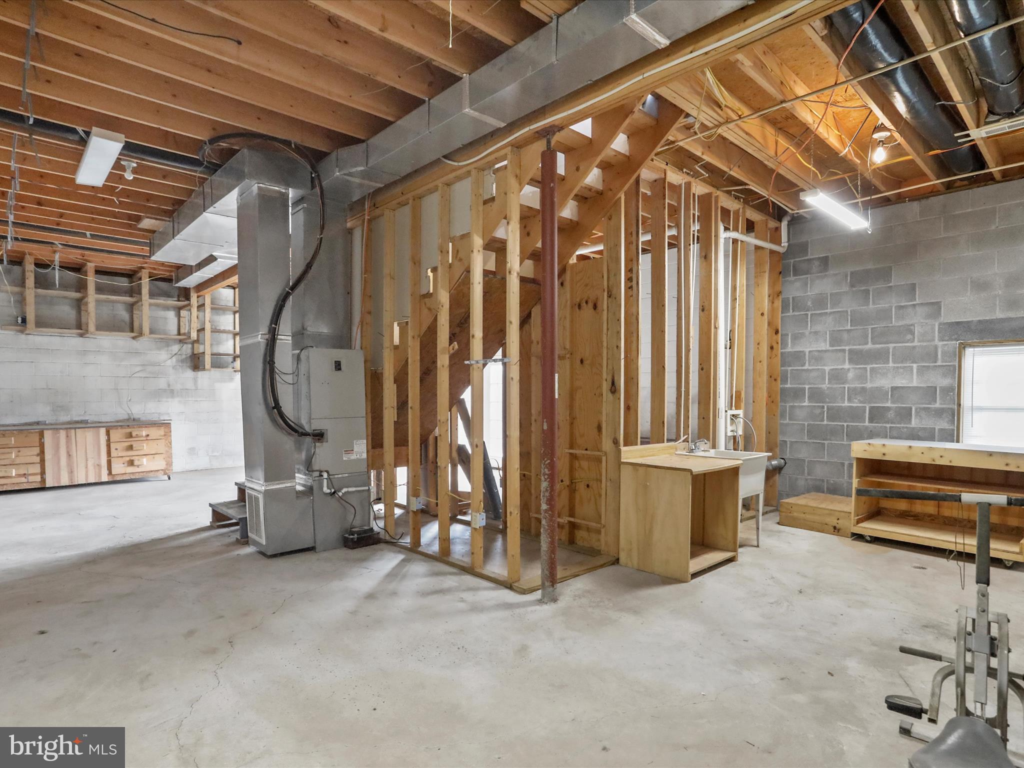 SUNRISE SUMMIT - Residential