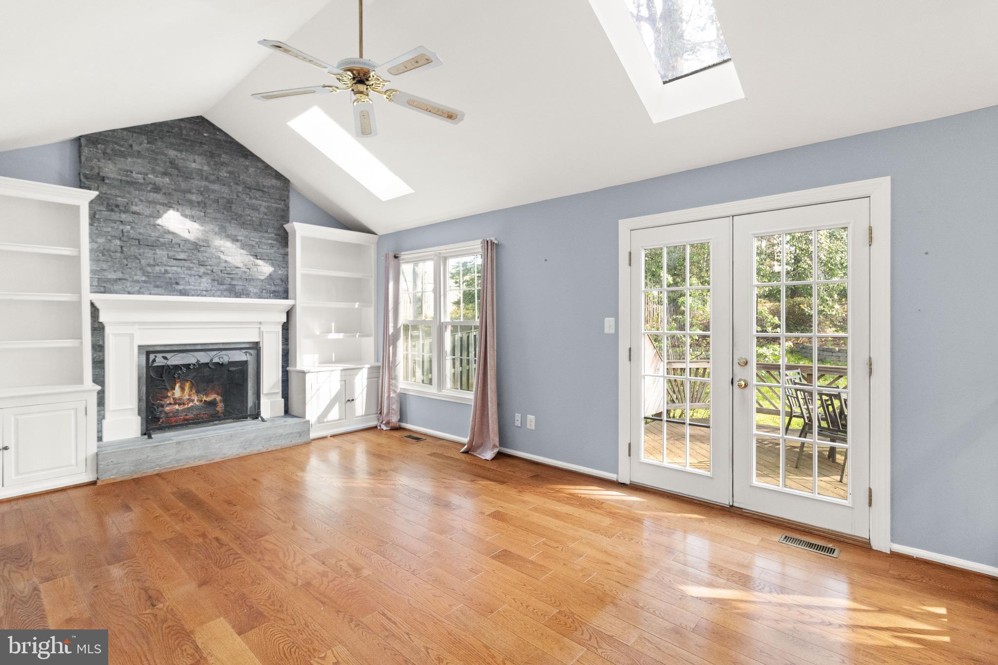 SOUTHPORT - Residential