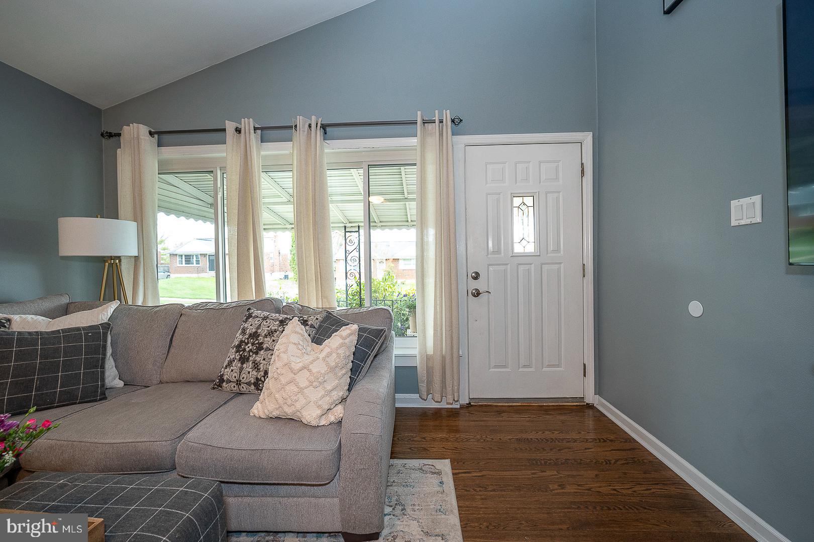 VALLEY VIEW - Residential