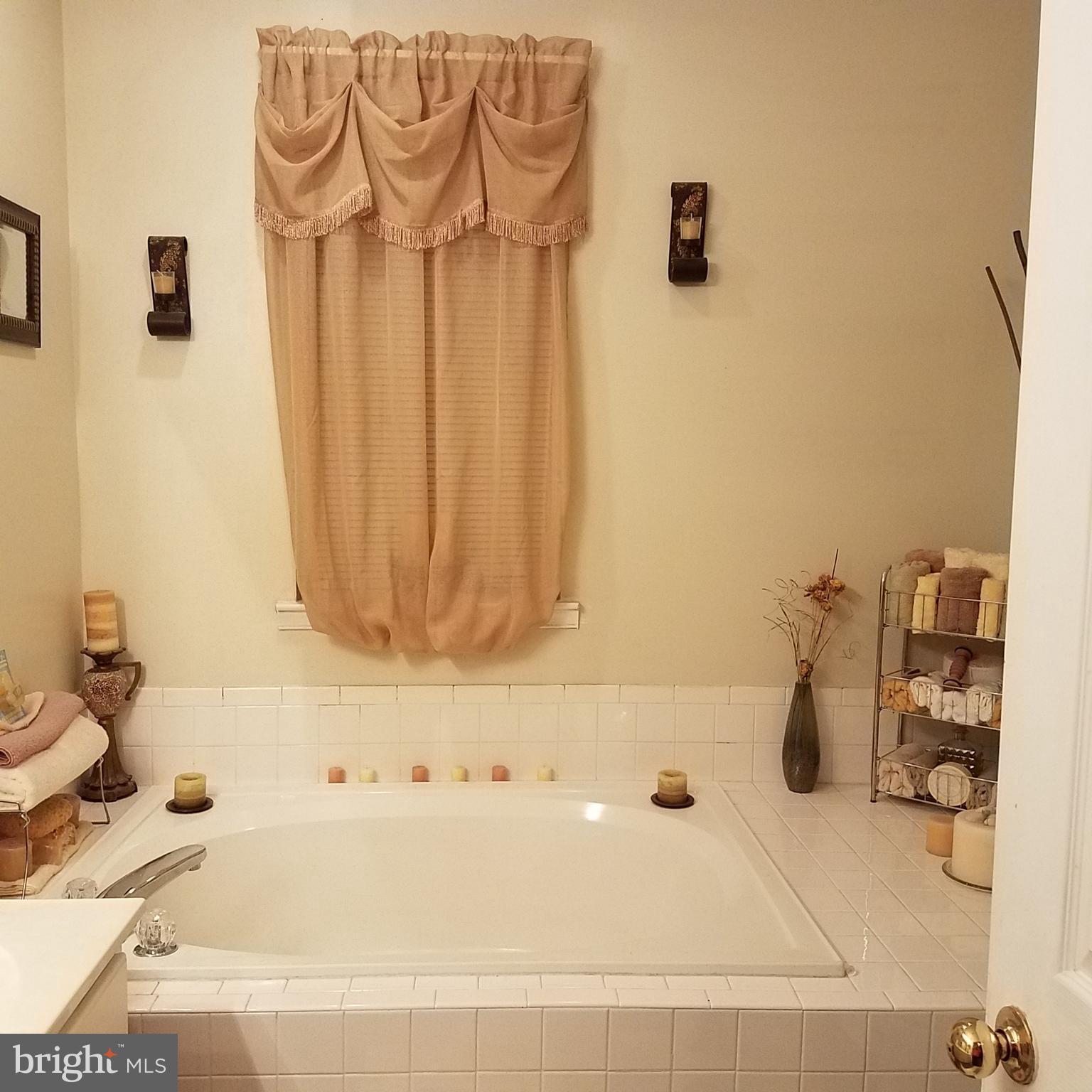 PINEY ORCHARD - Residential Lease