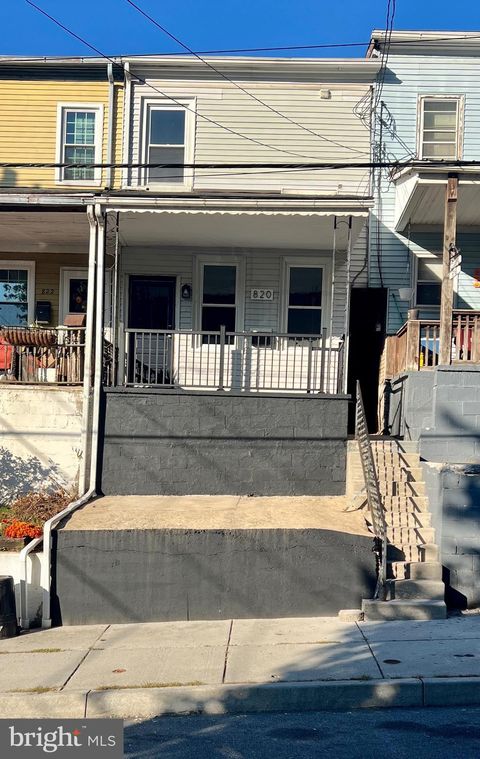 Photo of 820 Plane Street, COLUMBIA, PA 17512 (MLS # PALA2078520) Photo of 820 Plane Street, COLUMBIA, PA 17512 (MLS # PALA2078520)