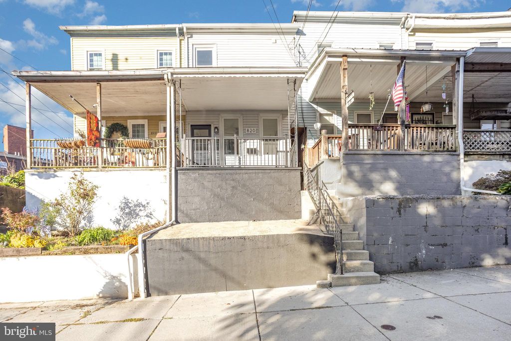 Photo of 820 Plane Street, COLUMBIA, PA 17512 (MLS # PALA2078520)