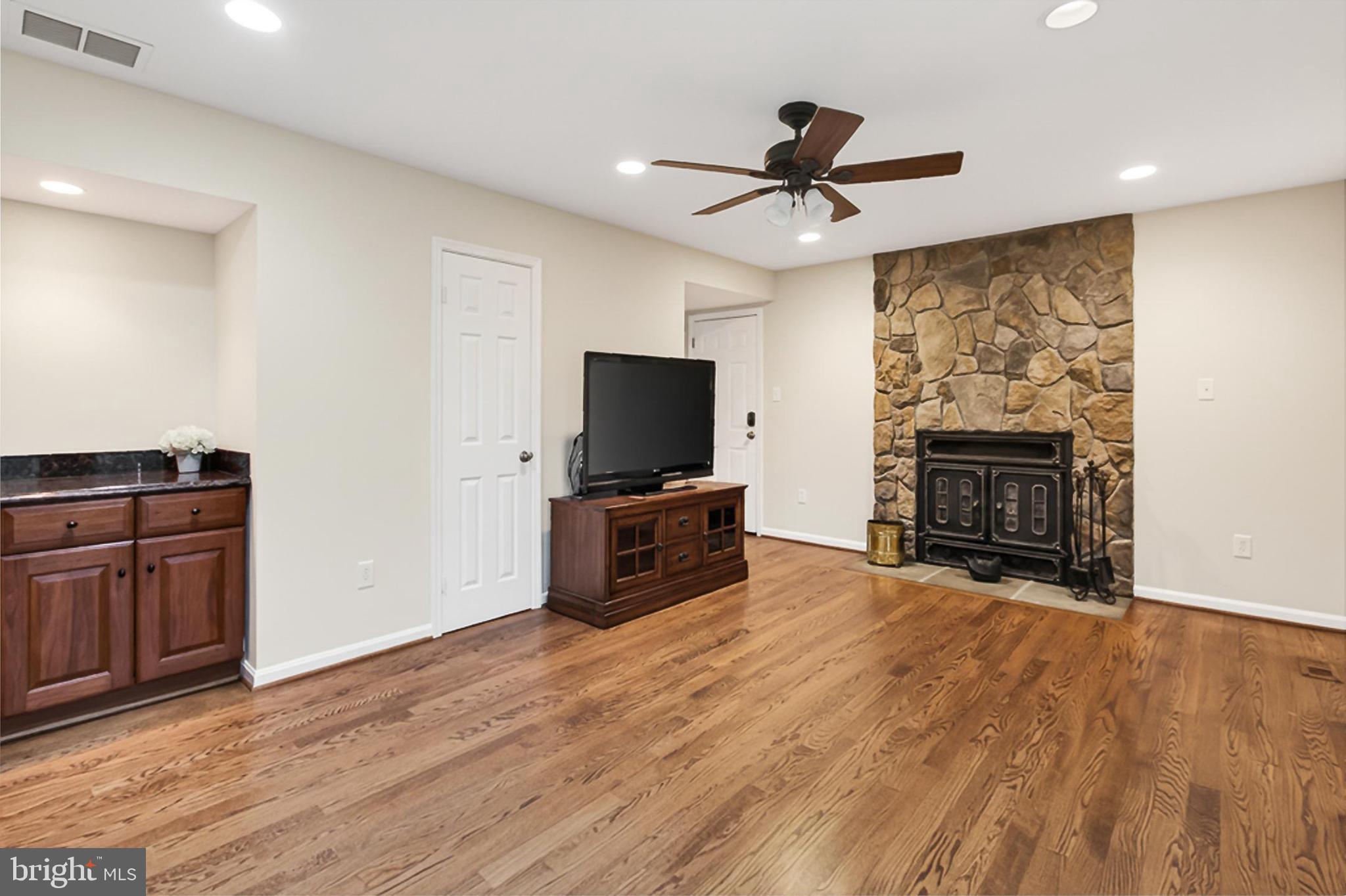 PLEASANT VALLEY - Residential