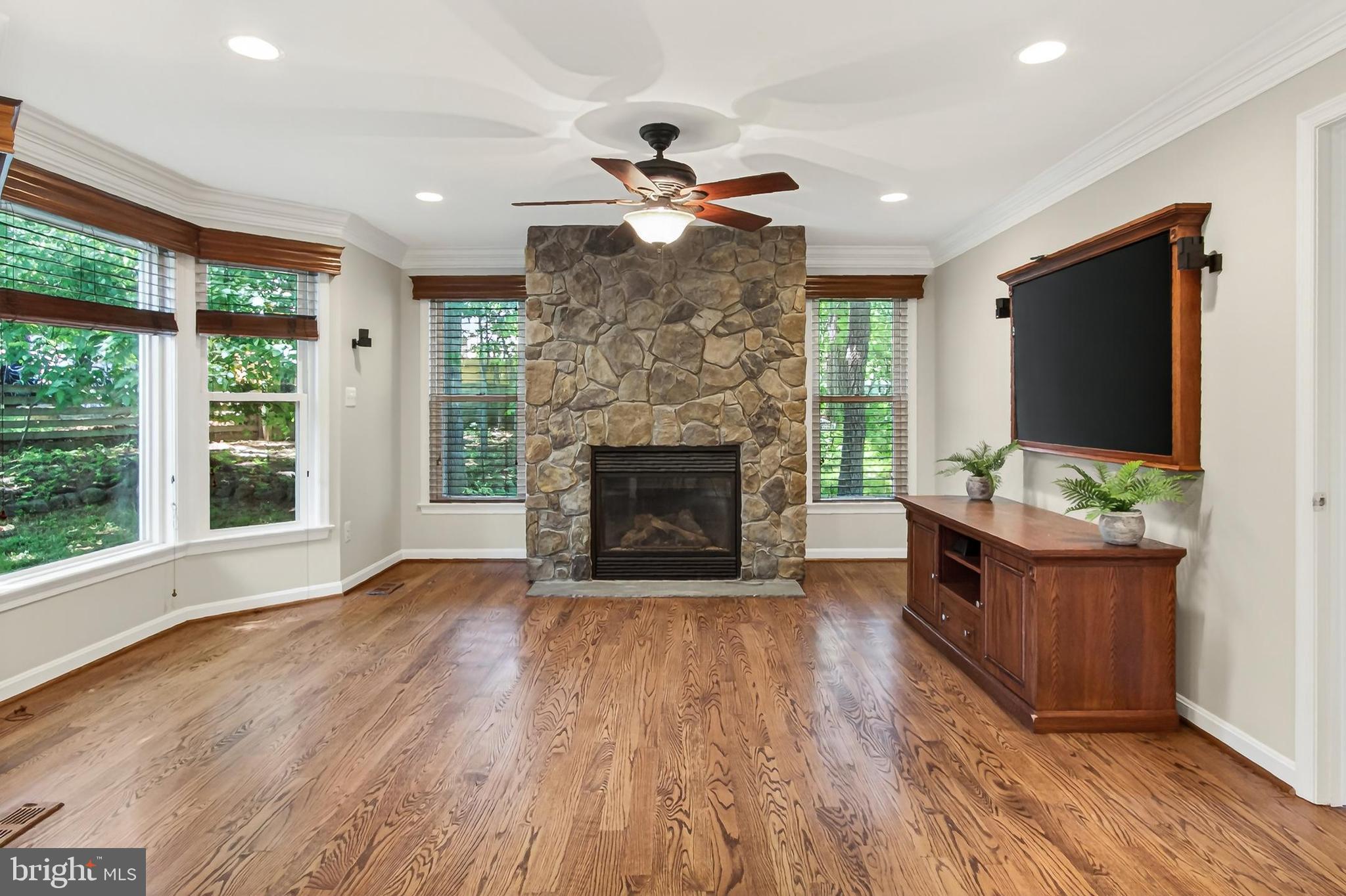 PLEASANT VALLEY - Residential