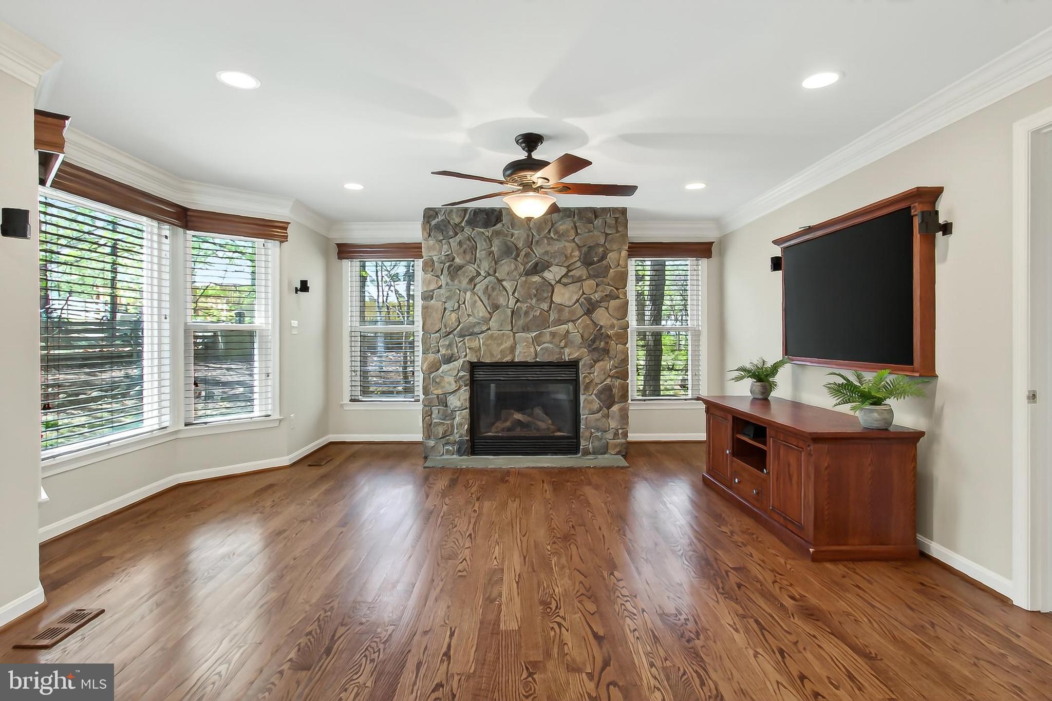 PLEASANT VALLEY - Residential