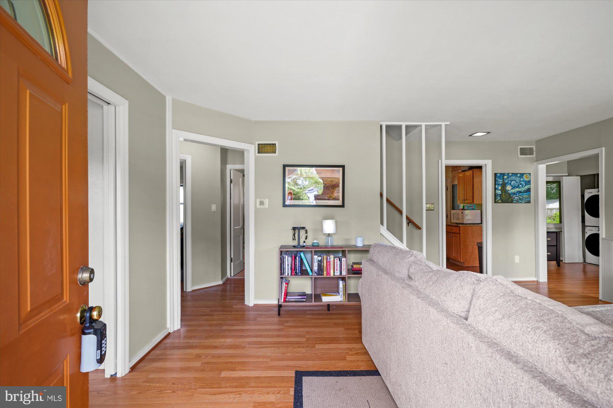 6926 VANDERBILT DRIVE