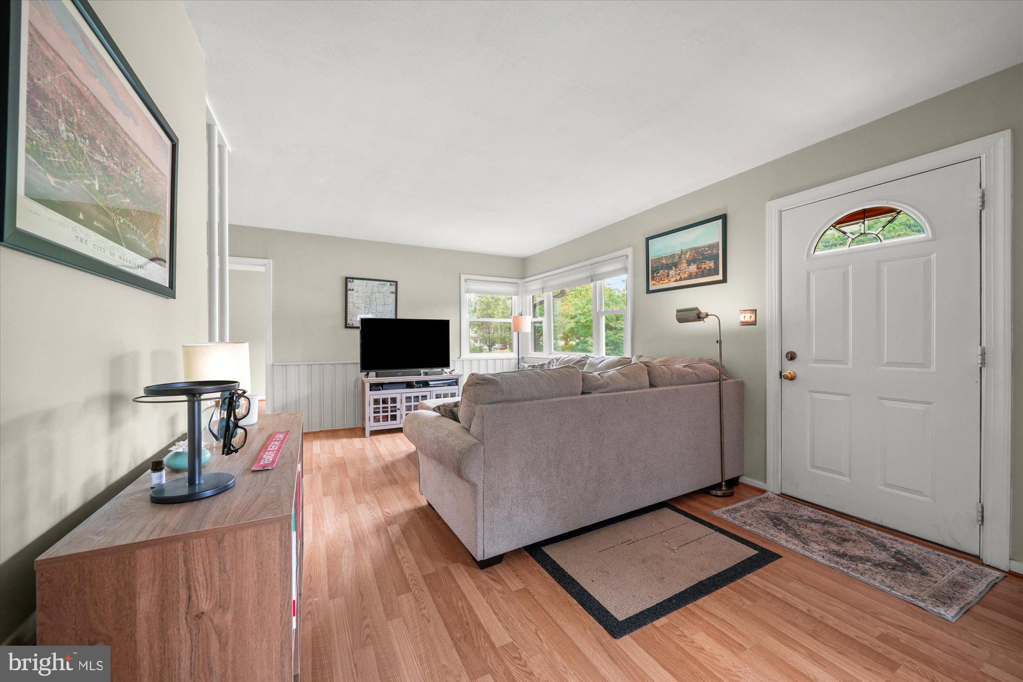 6926 VANDERBILT DRIVE