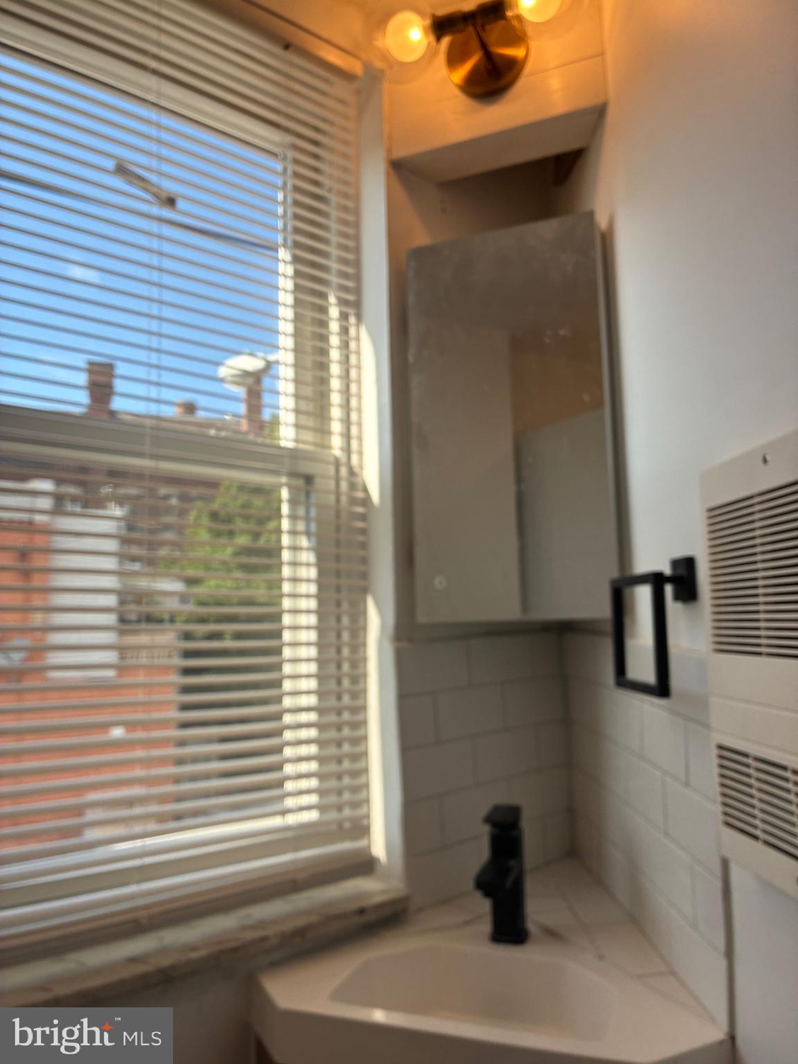 LOWER MOYAMENSING - Residential