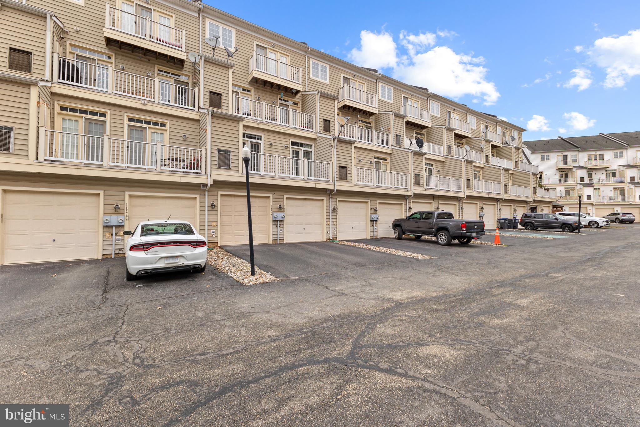 THE TOWNES AT VILLAGE PLACE - Residential