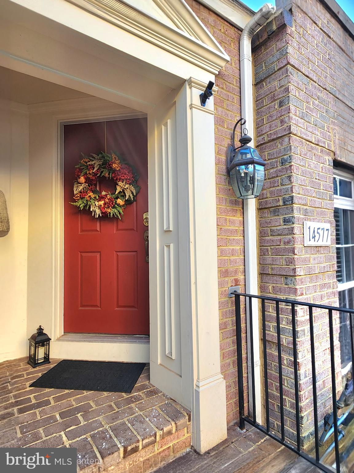 THE TOWNES AT VILLAGE PLACE - Residential