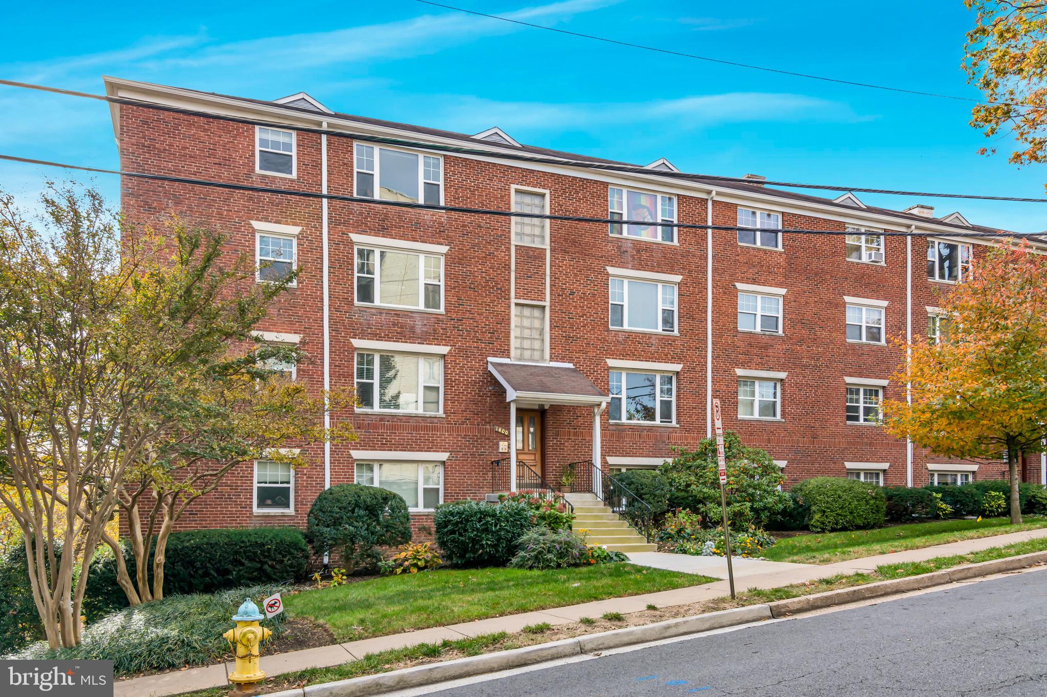 ROSSLYN HEIGHTS - Residential Lease