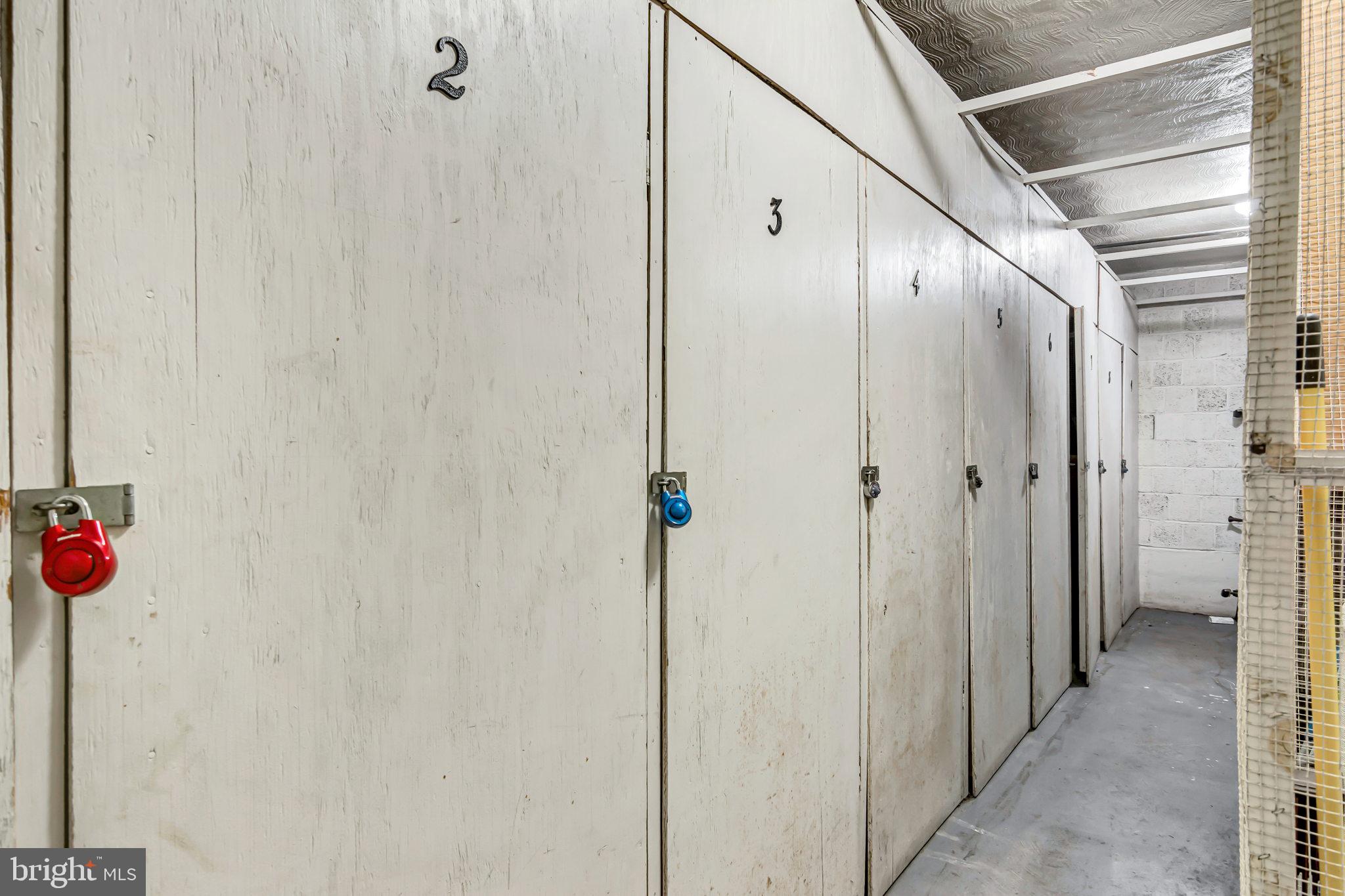 ROSSLYN HEIGHTS - Residential Lease