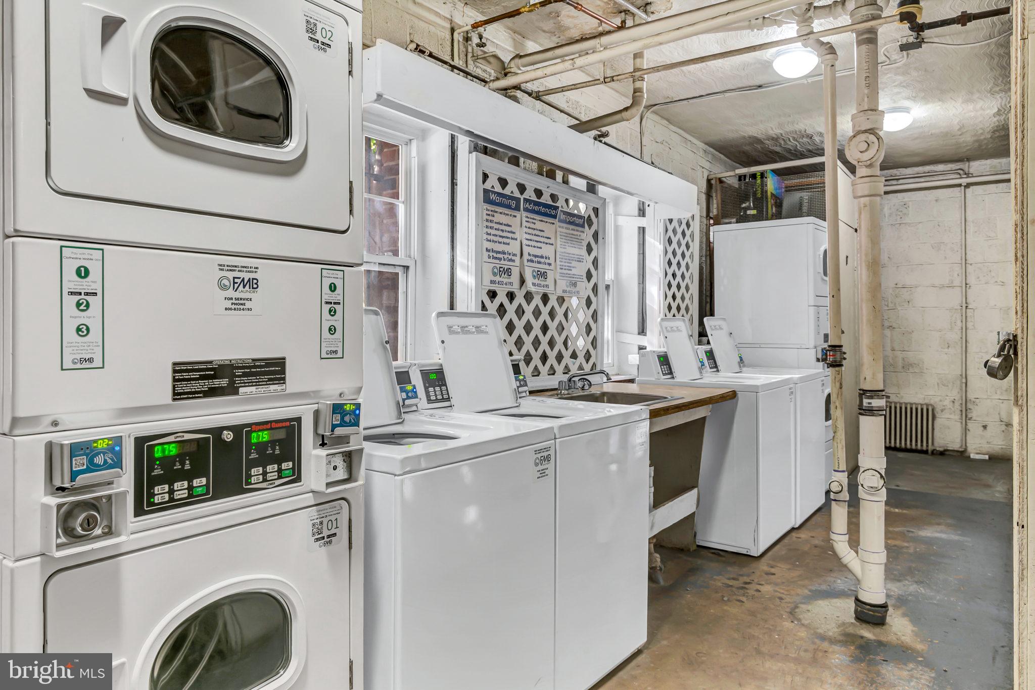 ROSSLYN HEIGHTS - Residential Lease