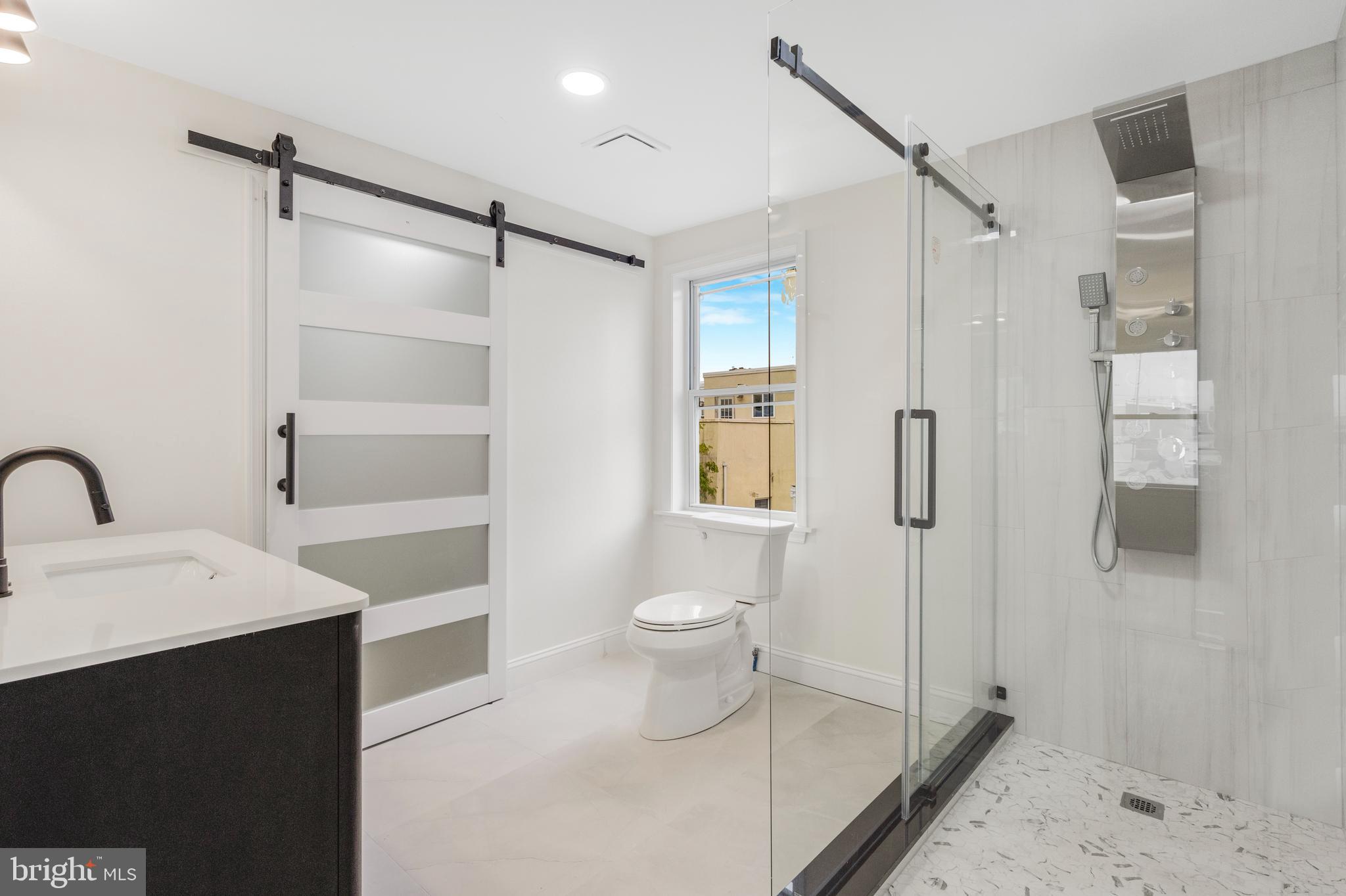 DICKINSON NARROWS - Residential