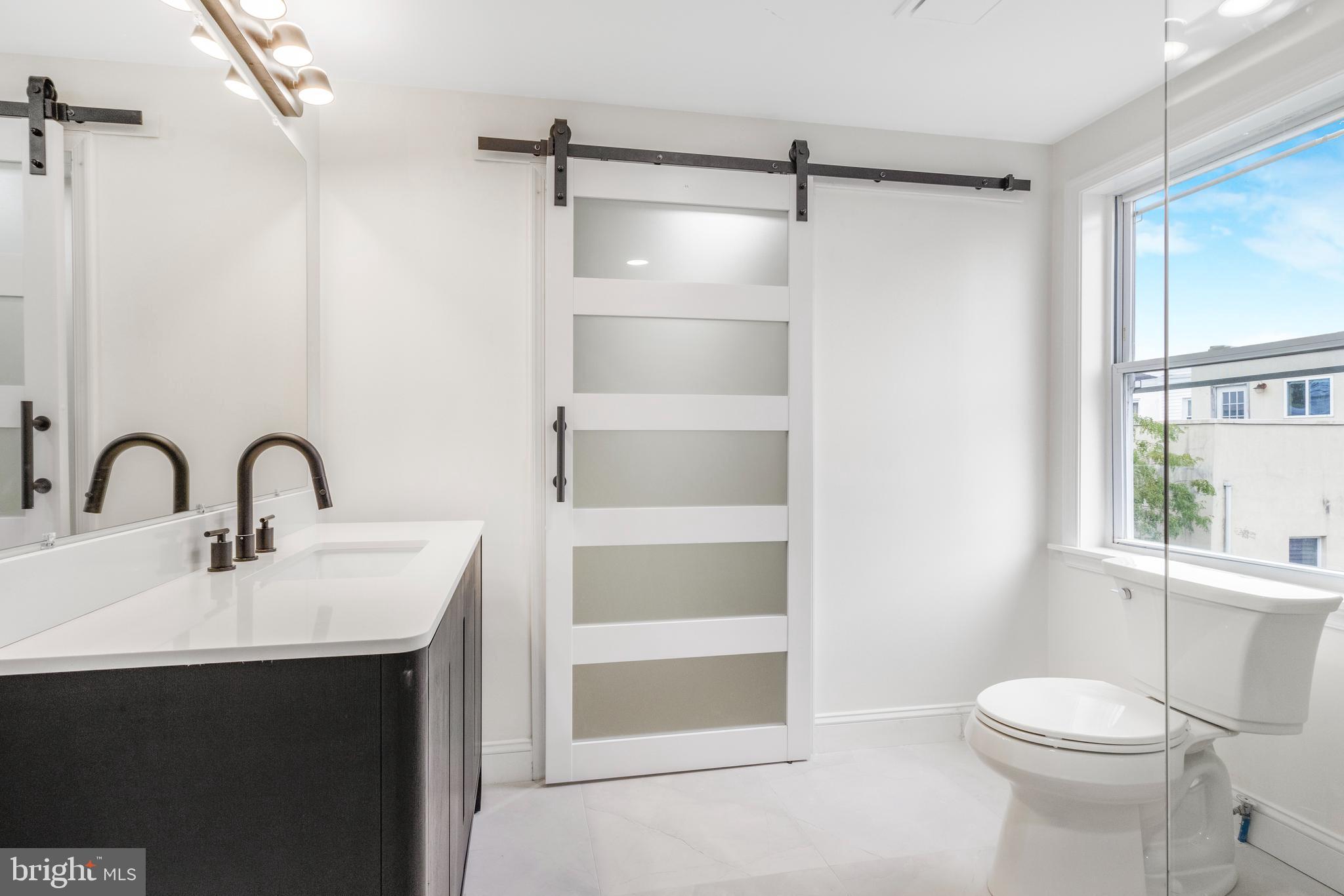 DICKINSON NARROWS - Residential