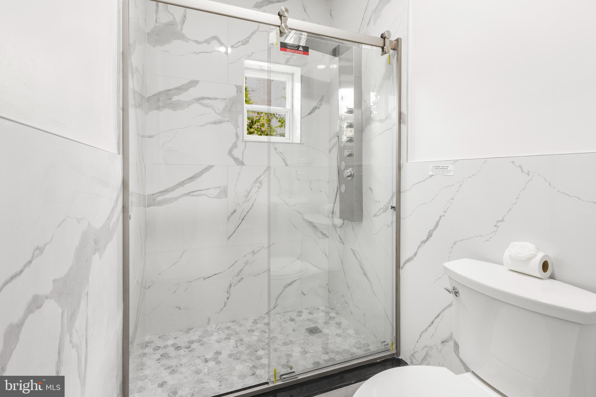 DICKINSON NARROWS - Residential