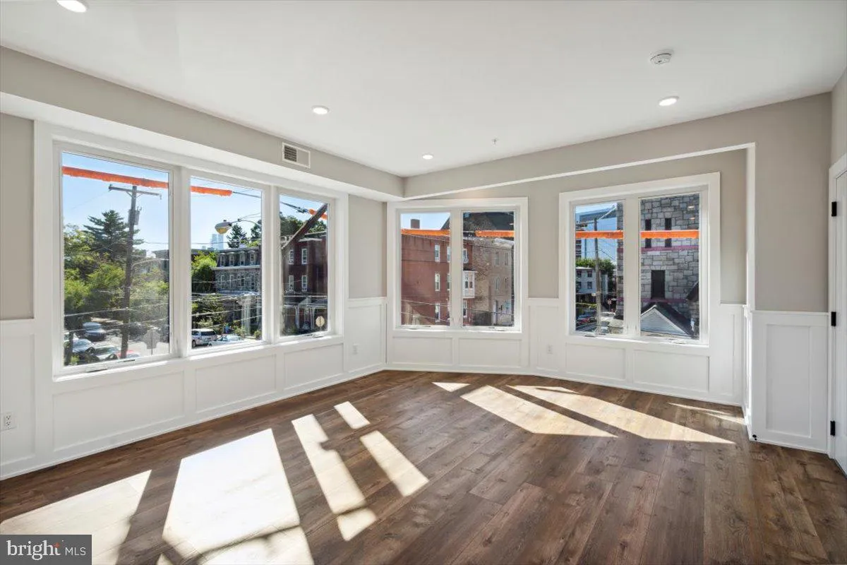Philadelphia, Pennsylvania 19104, United States, 3 Bedrooms Bedrooms, ,3 BathroomsBathrooms,Residential,Active,10661