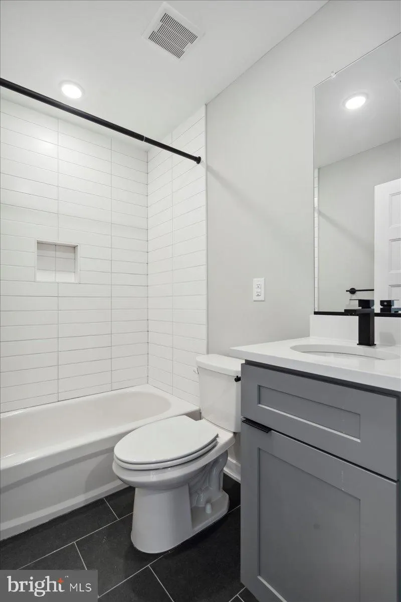 Philadelphia, Pennsylvania 19104, United States, 3 Bedrooms Bedrooms, ,3 BathroomsBathrooms,Residential,Active,10661